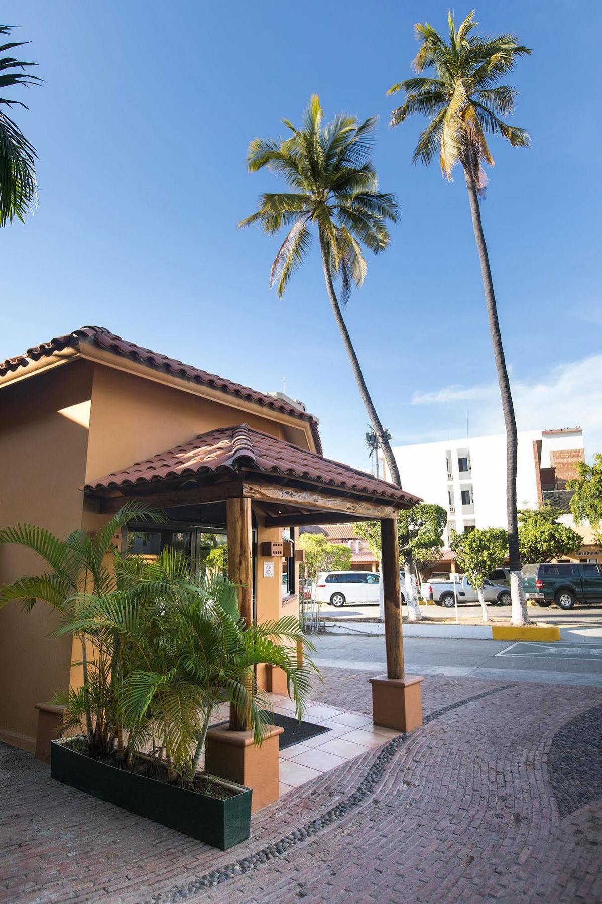 Hotel Margaritas Mazatlan Exterior photo